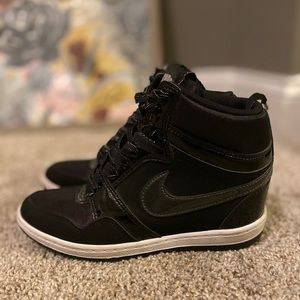 Nike Wedge sneakers size 5.5